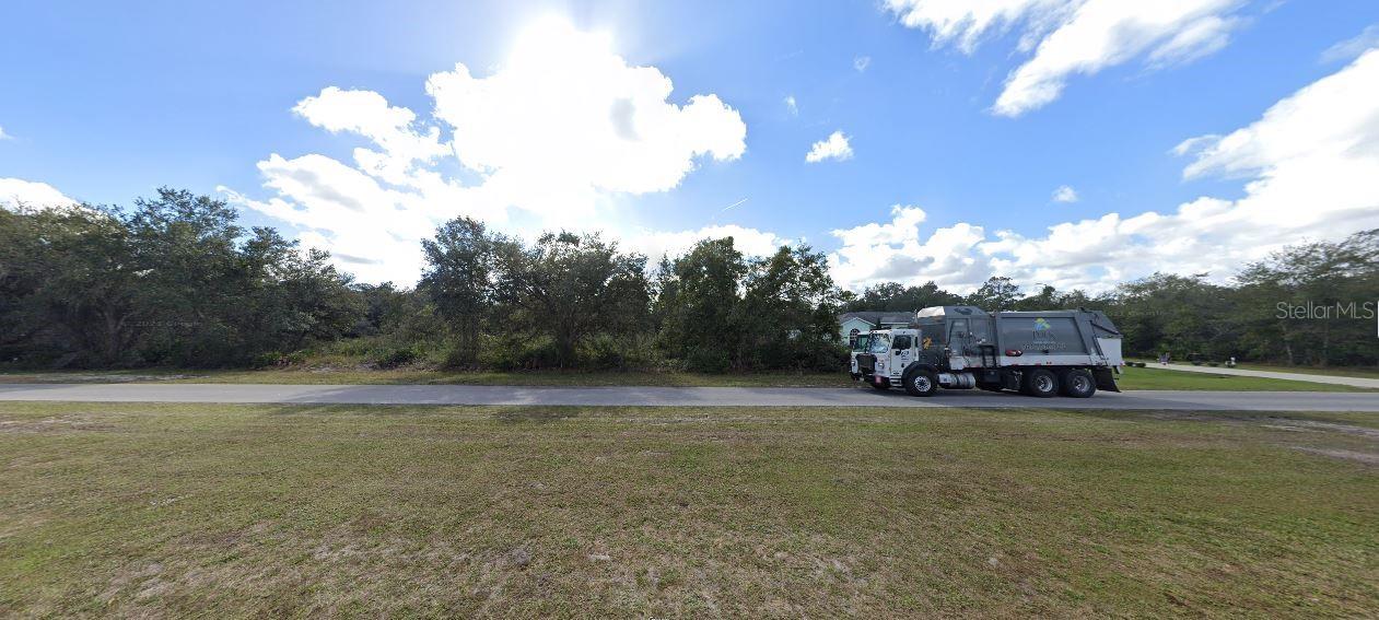 711 EL DORADO Dr INDIAN LAKE ESTATES, FL 33855