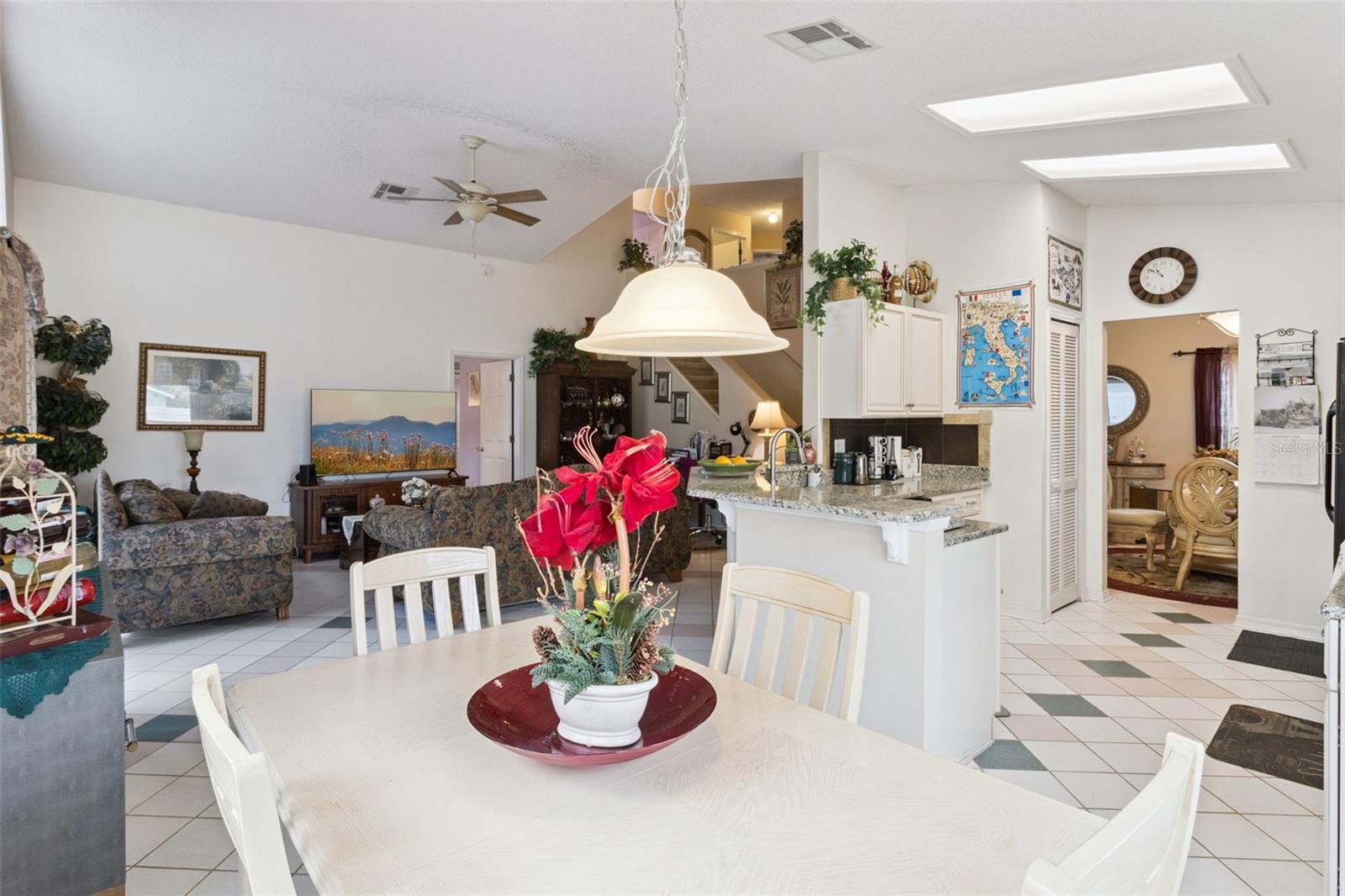 2955 PEMBRIDGE St KISSIMMEE, FL 34747