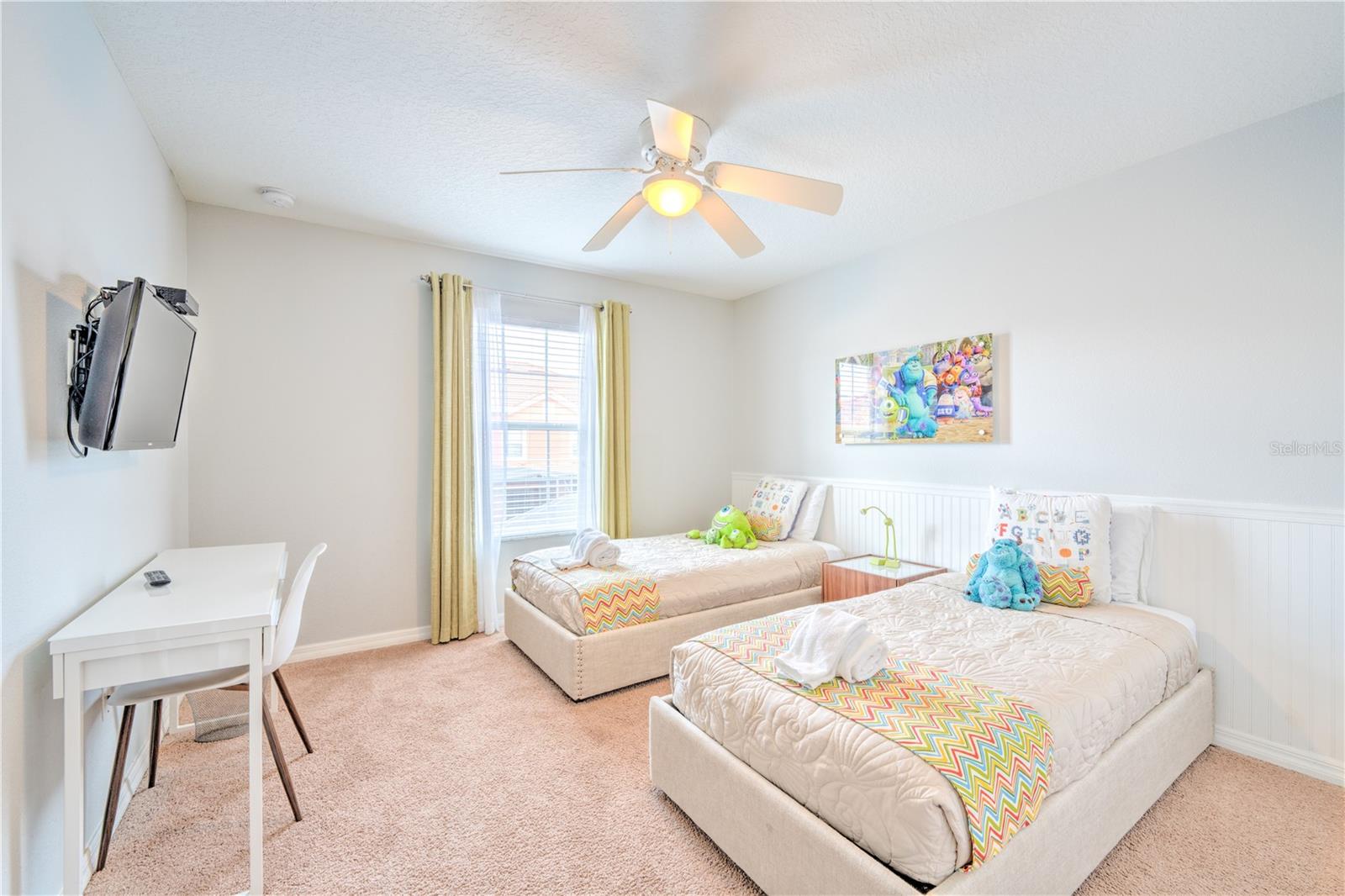 8961 BISMARCK PALM Rd KISSIMMEE, FL 34747