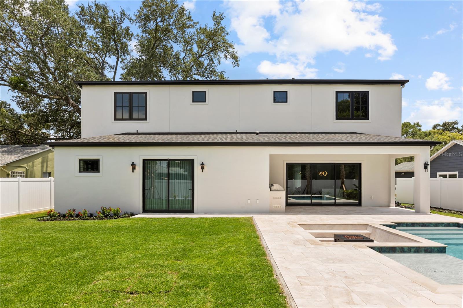 2315 WEBER St ORLANDO, FL 32803