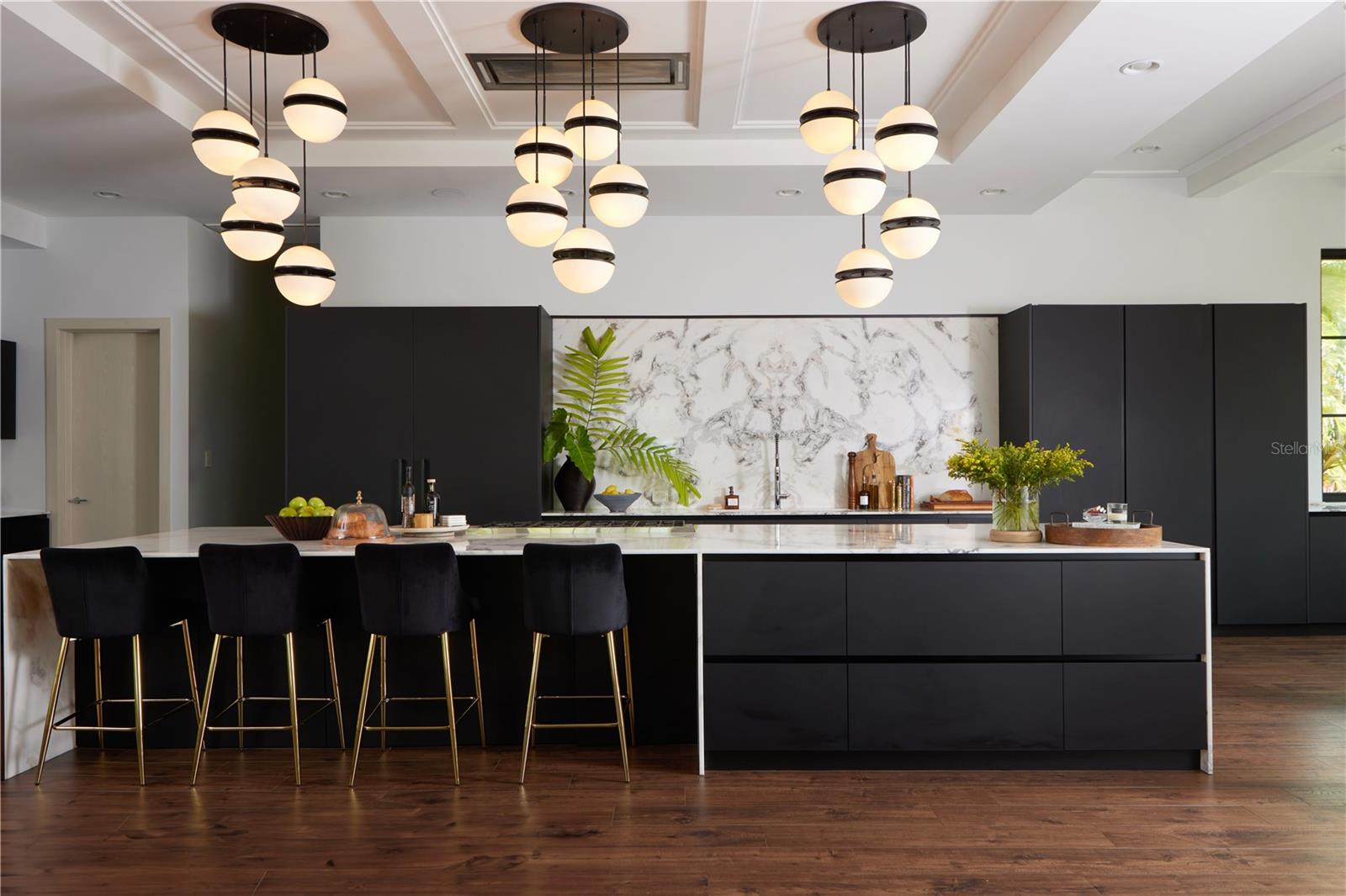 323 DORADO Bch EAST DORADO, PR 00646