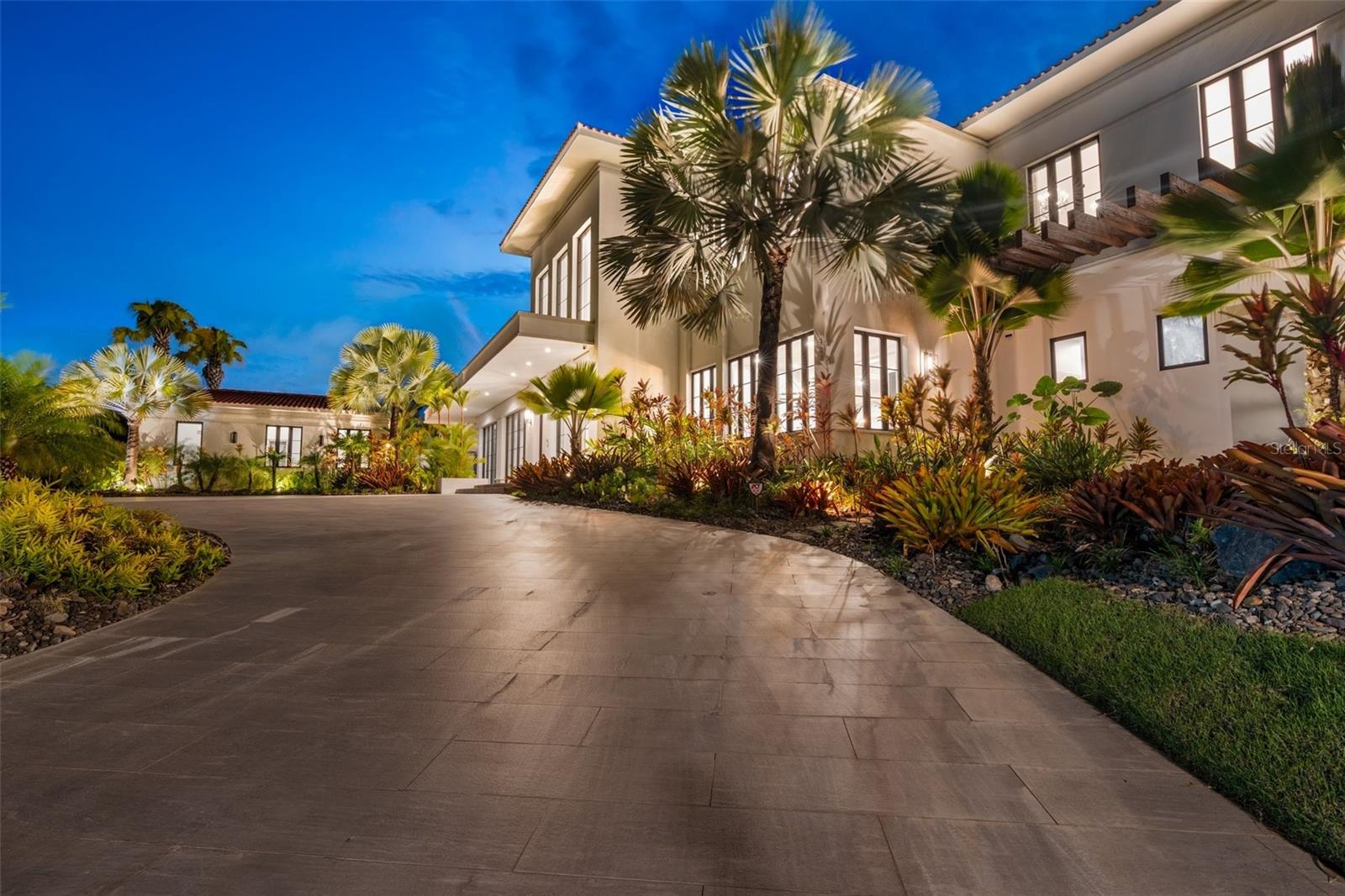 323 DORADO Bch EAST DORADO, PR 00646