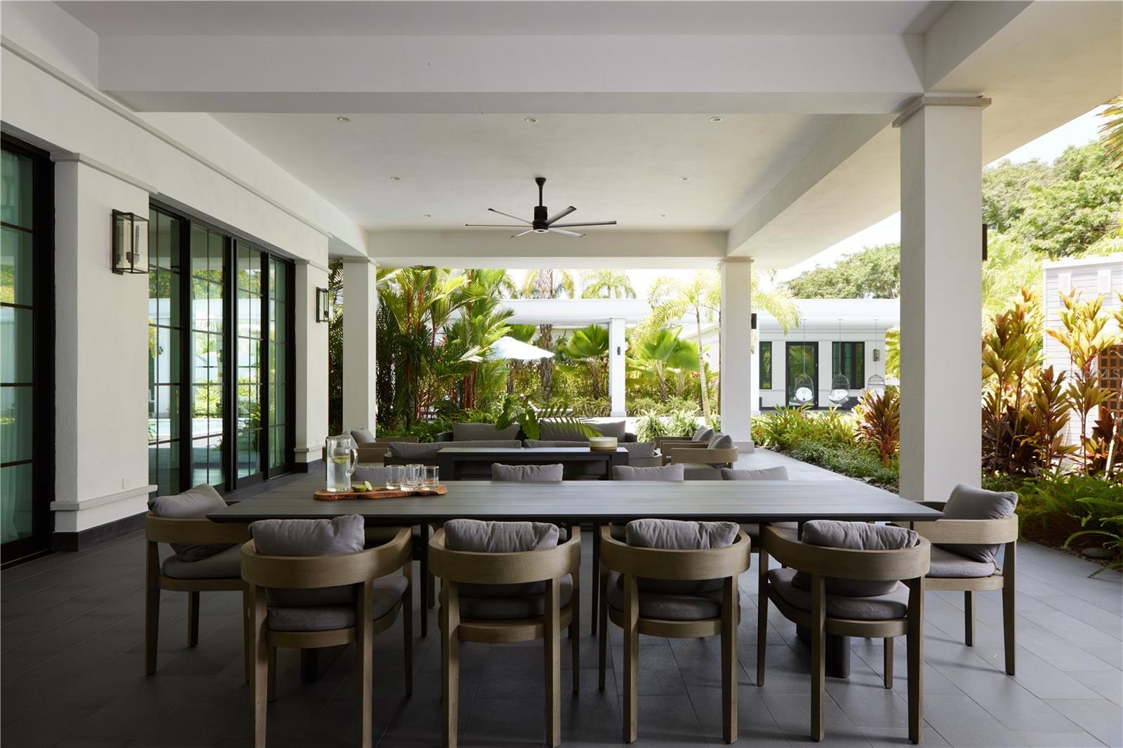 323 DORADO Bch EAST DORADO, PR 00646