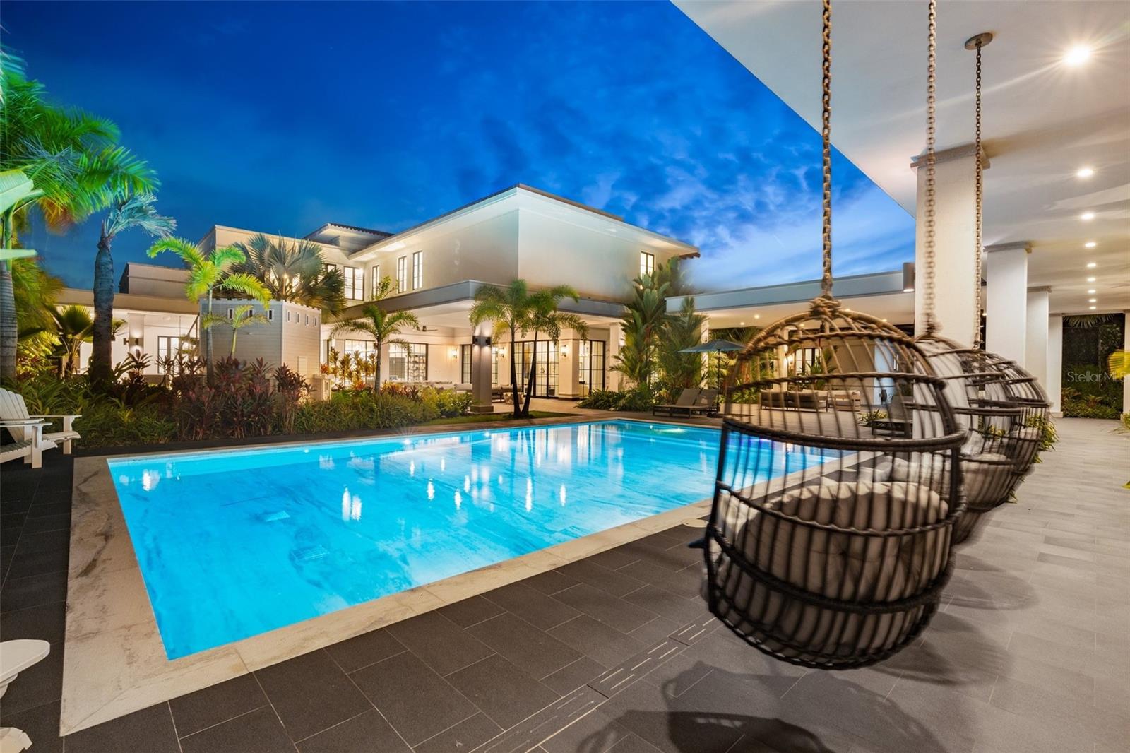 323 DORADO Bch EAST DORADO, PR 00646