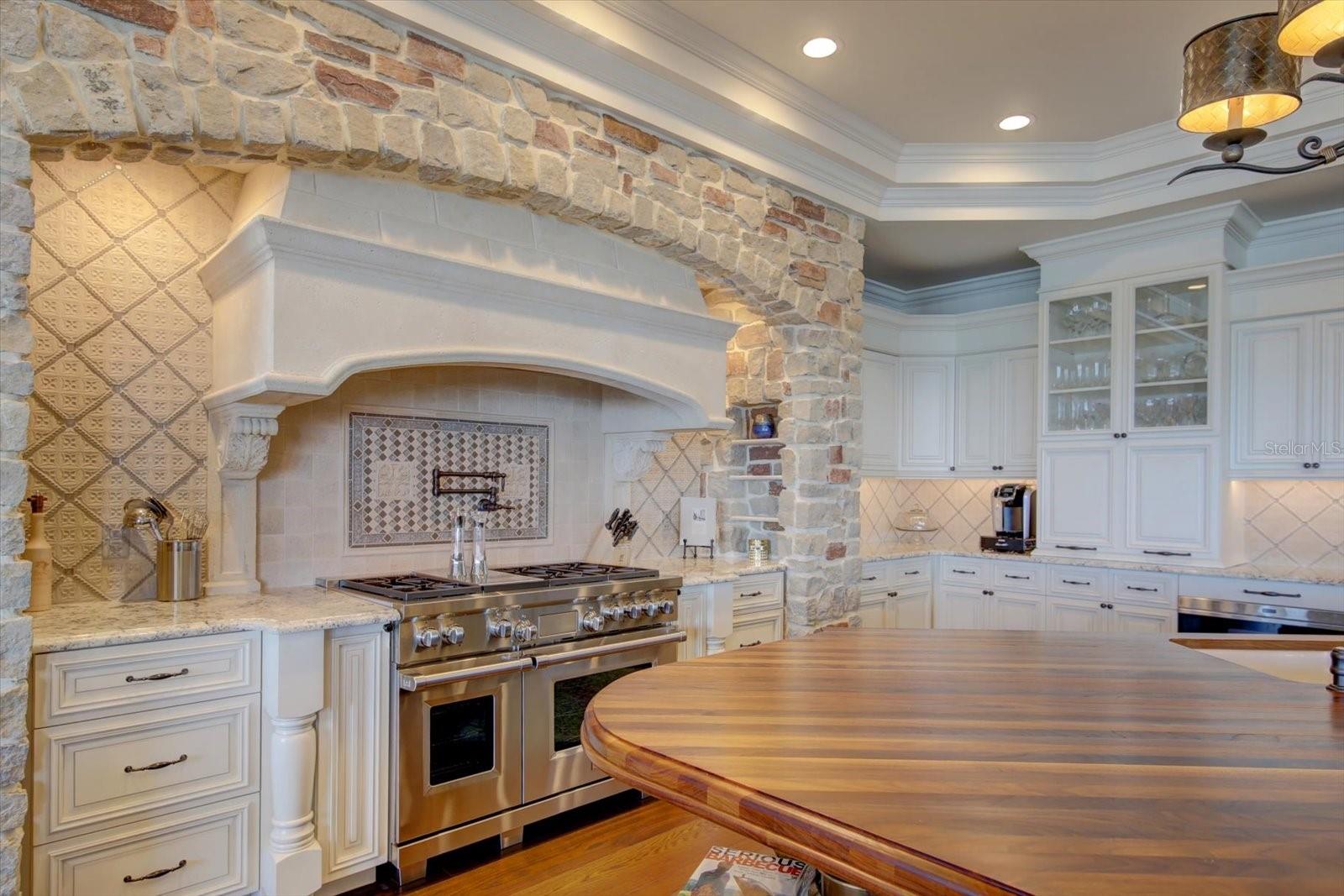 1700 GULF Blvd BELLEAIR BEACH, FL 33786