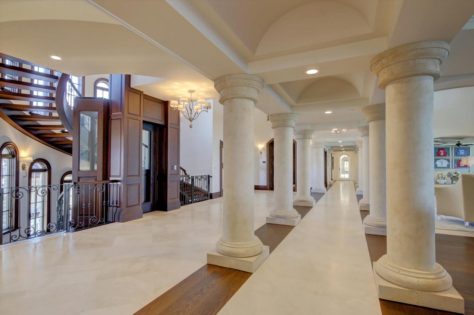 1700 GULF Blvd BELLEAIR BEACH, FL 33786