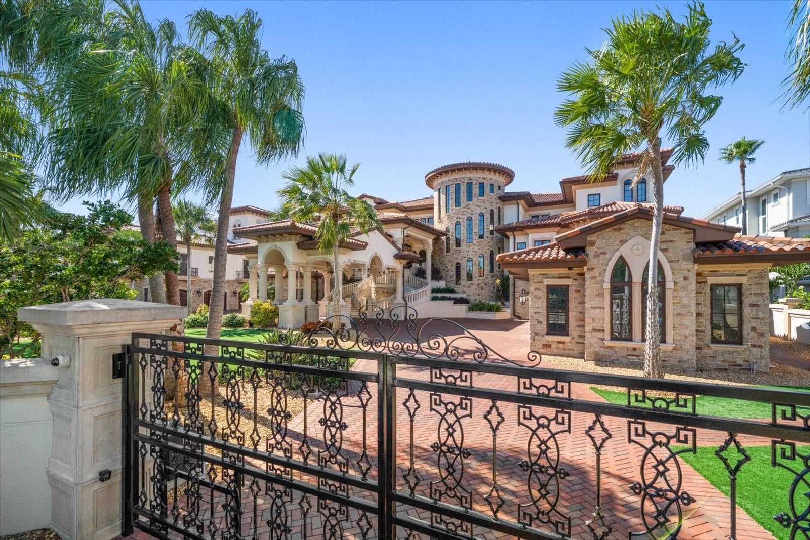 1700 GULF Blvd BELLEAIR BEACH, FL 33786