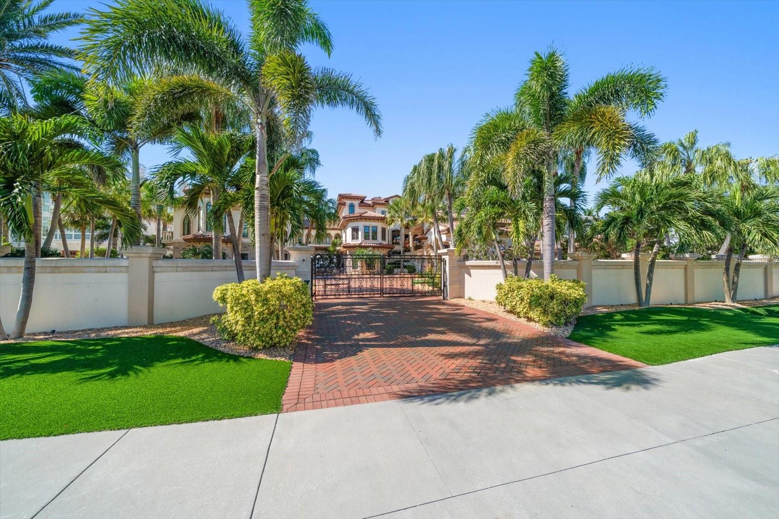 1700 GULF Blvd BELLEAIR BEACH, FL 33786