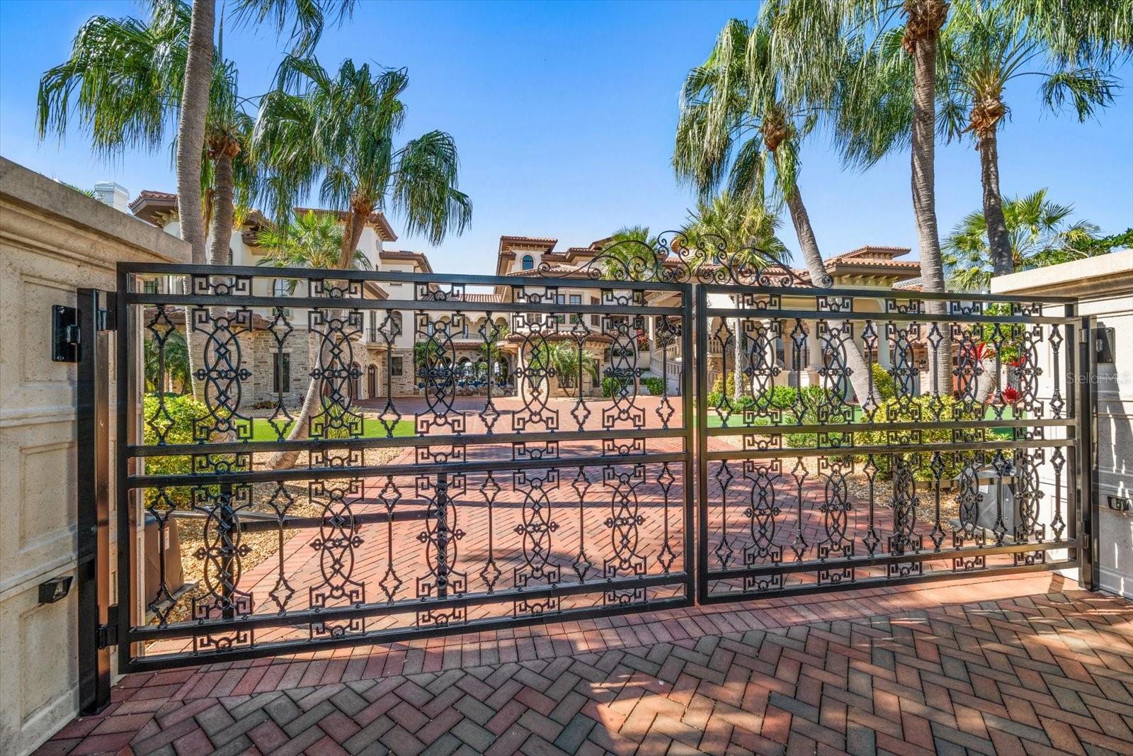 1700 GULF Blvd BELLEAIR BEACH, FL 33786