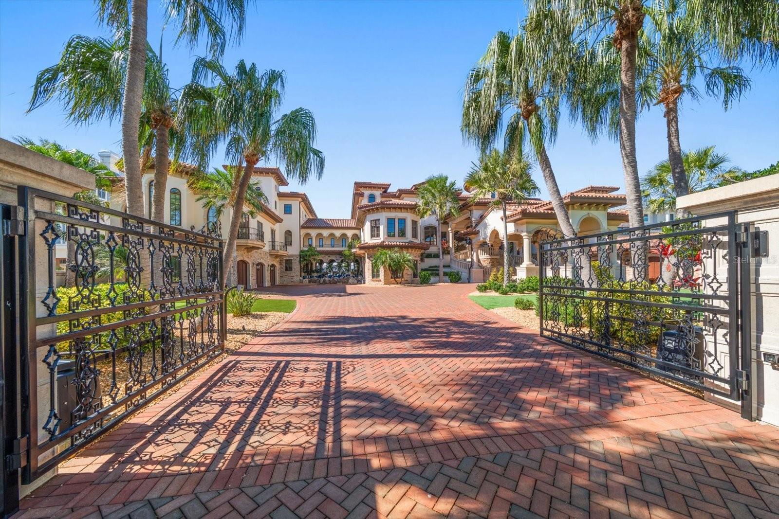 1700 GULF Blvd BELLEAIR BEACH, FL 33786