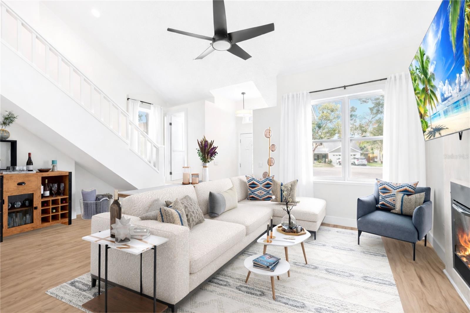 1303 W CARISSA Ct TAMPA, FL 33604