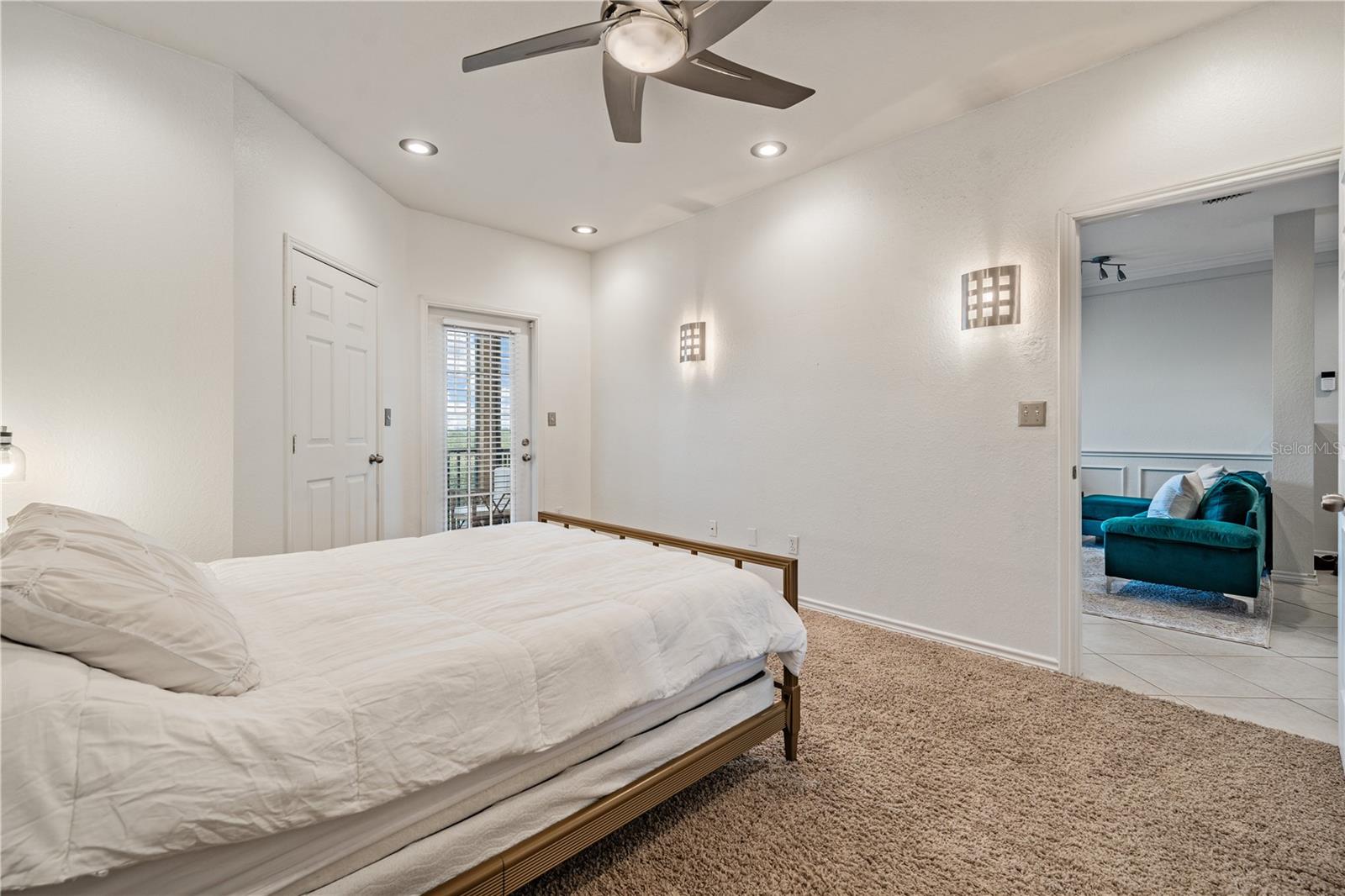 4307 BAYSIDE Vlg Dr #201 TAMPA, FL 33615