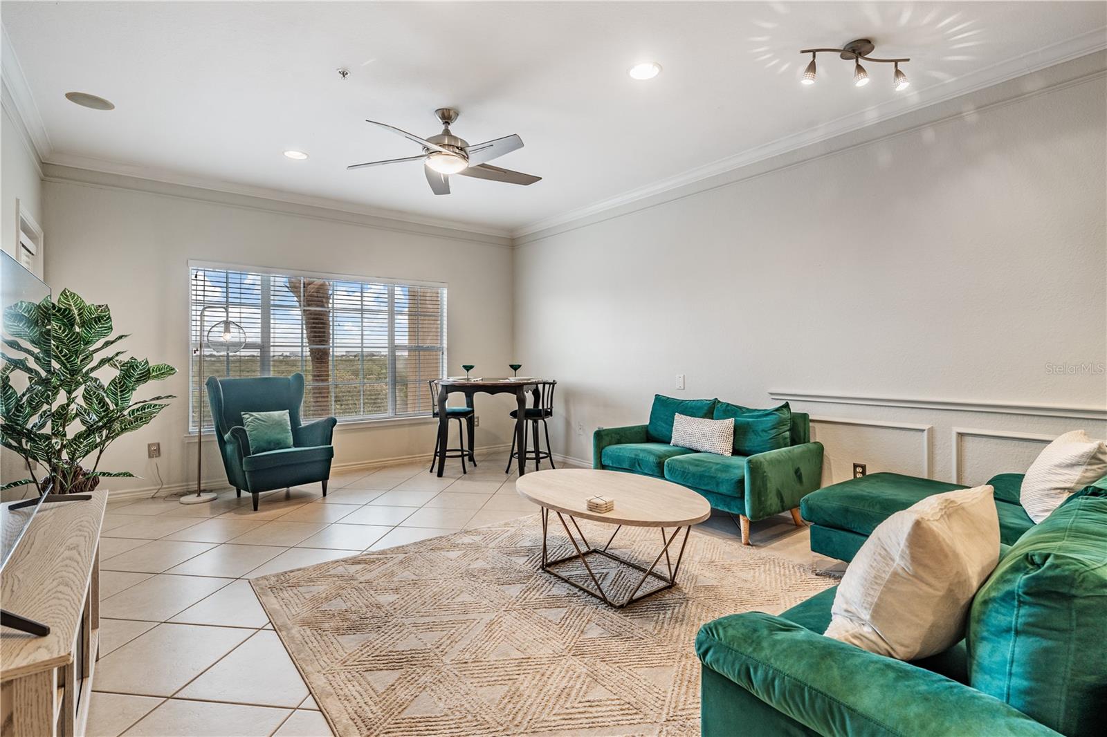 4307 BAYSIDE Vlg Dr #201 TAMPA, FL 33615