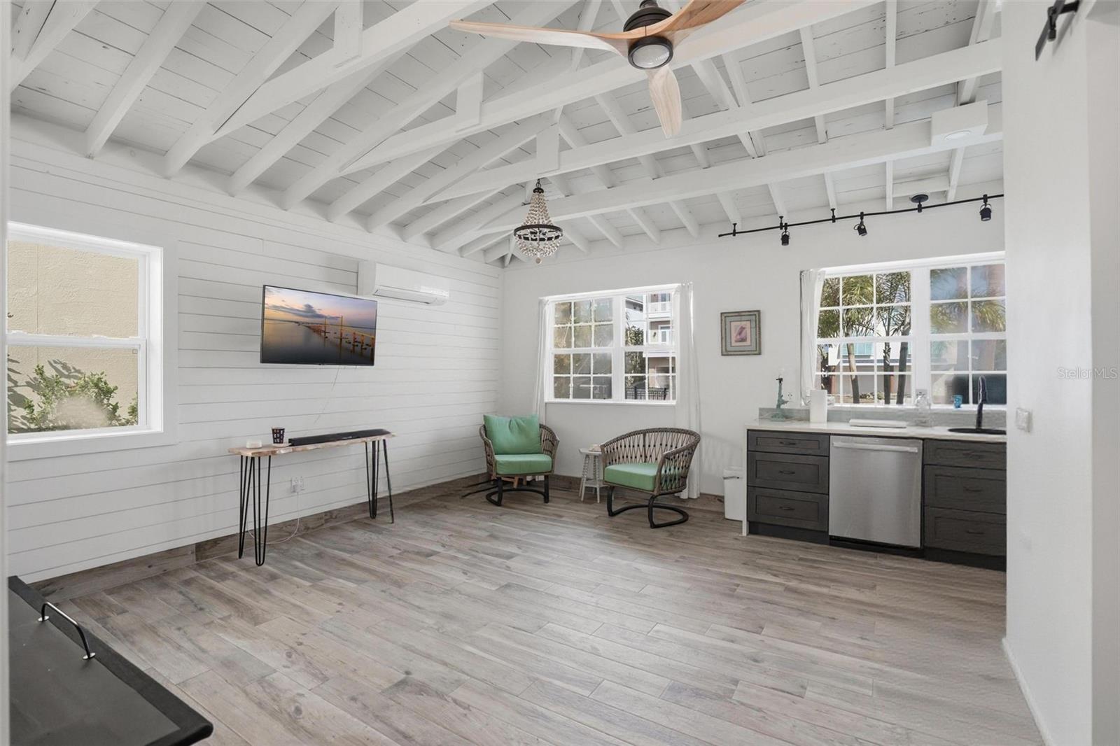 2906 PASS A GRILLE Way ST PETE BEACH, FL 33706