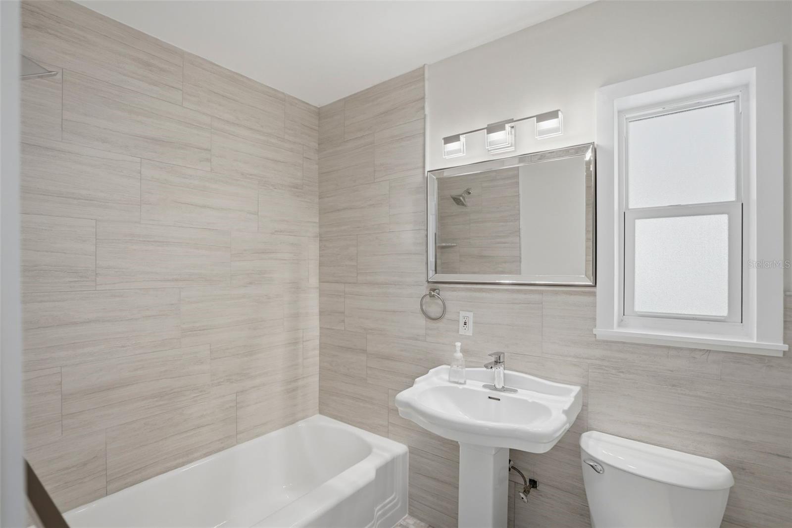 2906 PASS A GRILLE Way ST PETE BEACH, FL 33706