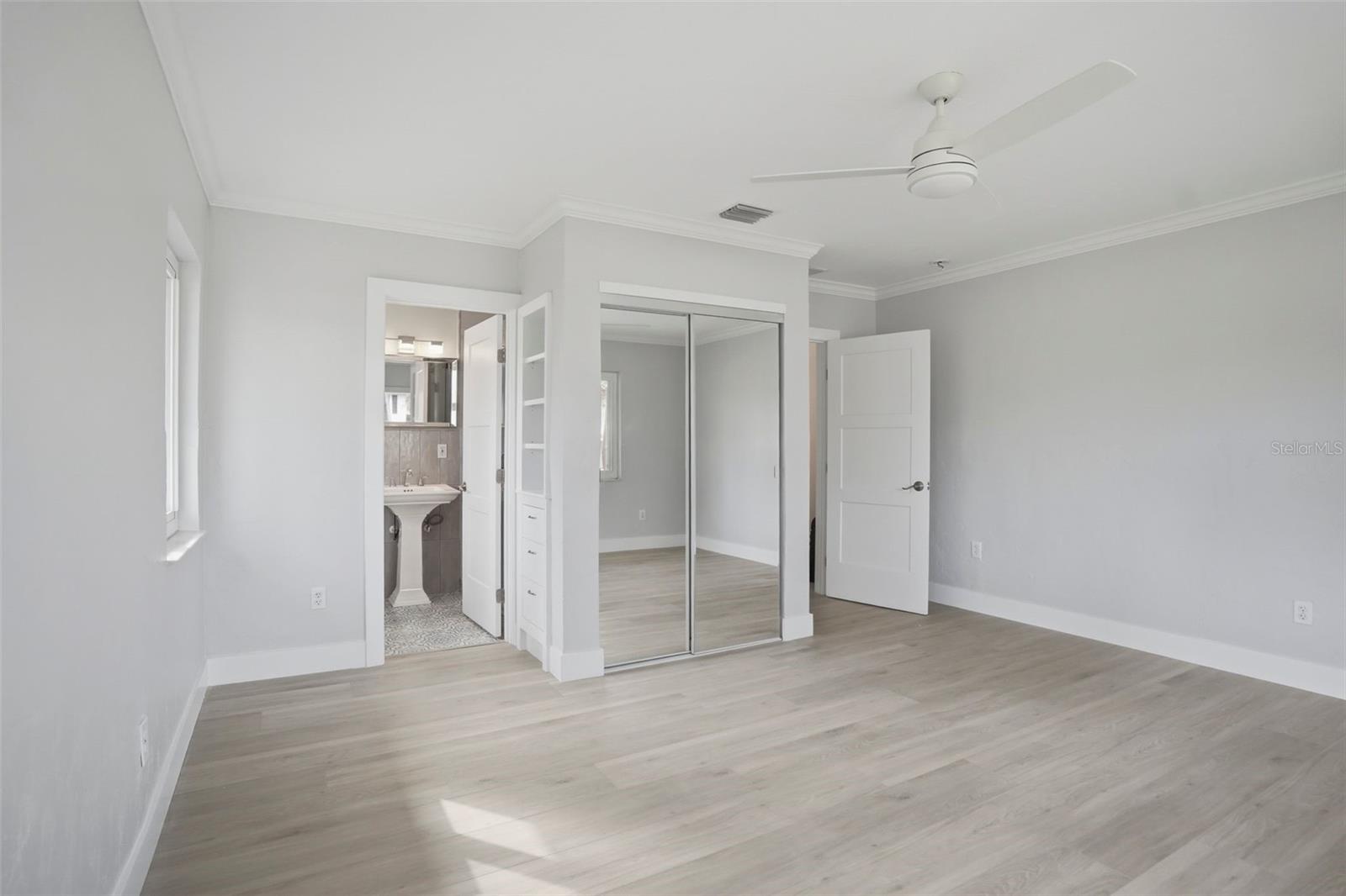 2906 PASS A GRILLE Way ST PETE BEACH, FL 33706