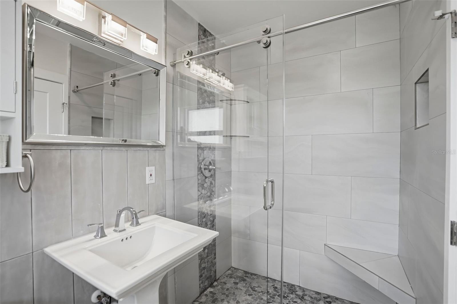 2906 PASS A GRILLE Way ST PETE BEACH, FL 33706