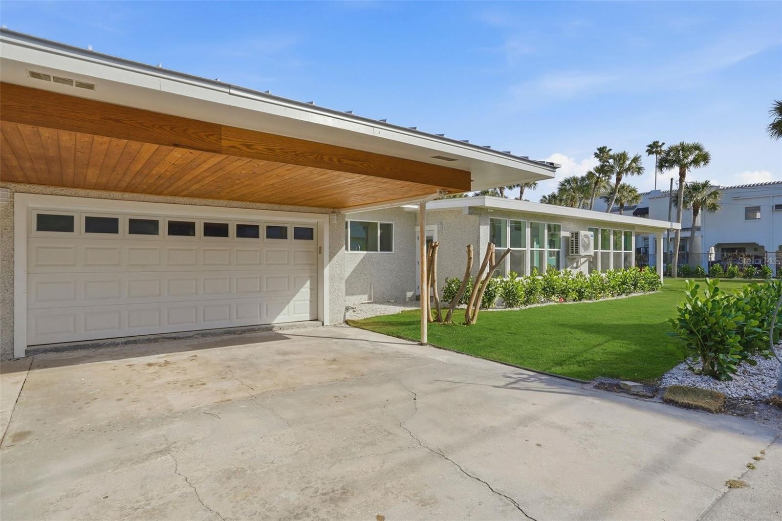 2906 PASS A GRILLE Way ST PETE BEACH, FL 33706