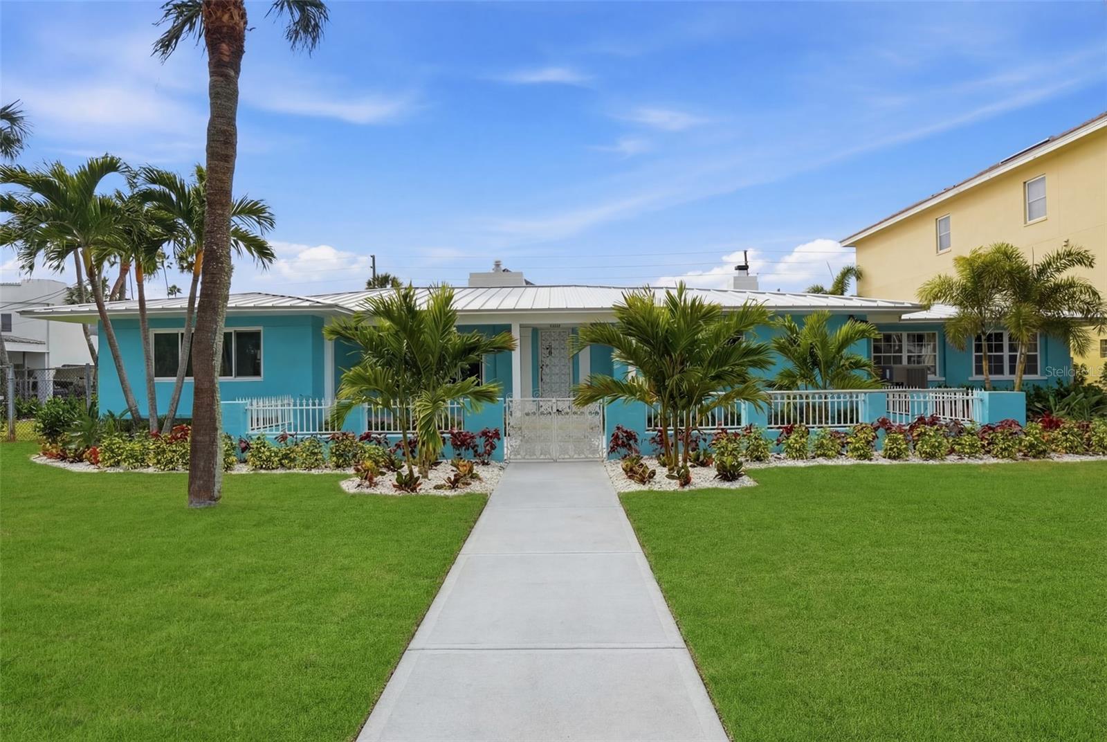 2906 PASS A GRILLE Way ST PETE BEACH, FL 33706