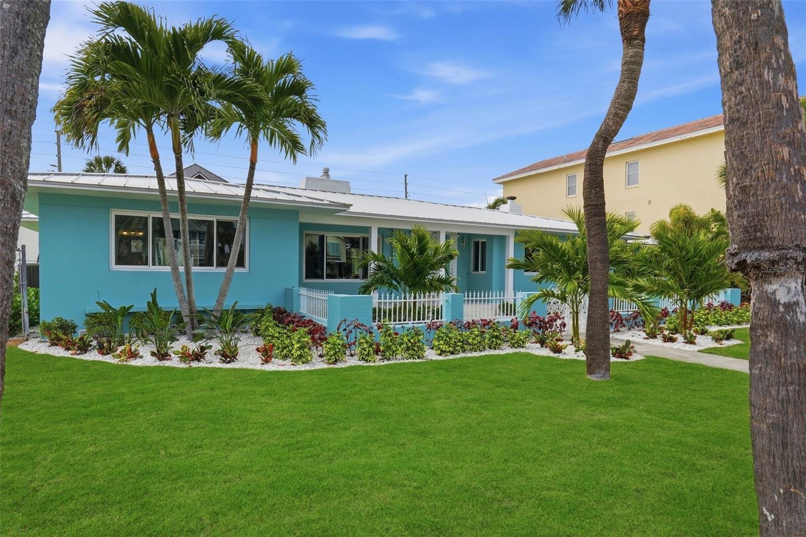 2906 PASS A GRILLE Way ST PETE BEACH, FL 33706