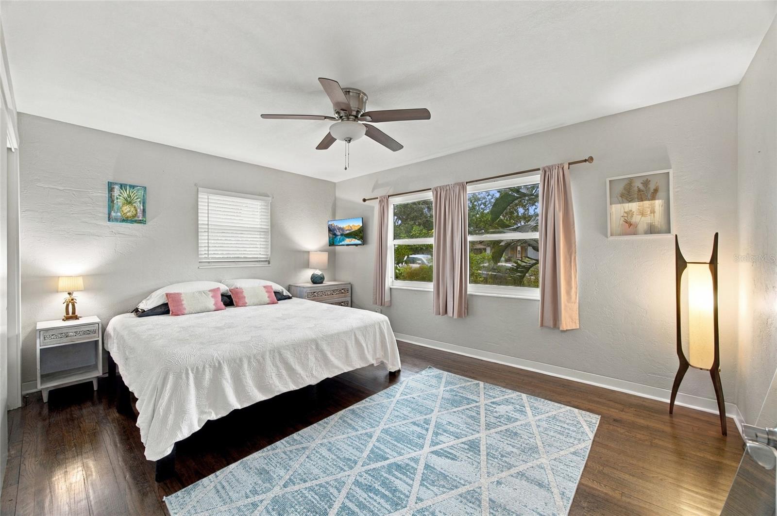 1926 BURLINGTON Ave ST PETERSBURG, FL 33713