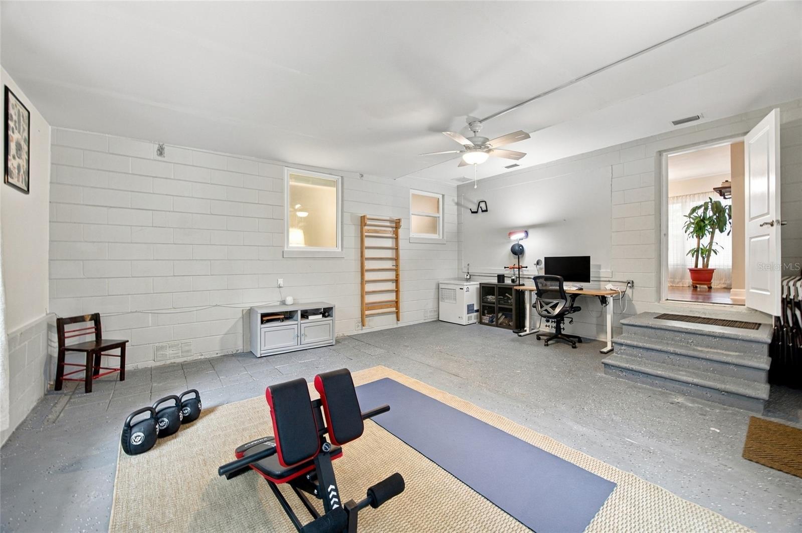 1926 BURLINGTON Ave ST PETERSBURG, FL 33713