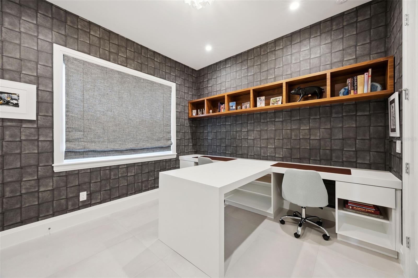 1414 N WESTMORELAND Dr ORLANDO, FL 32804