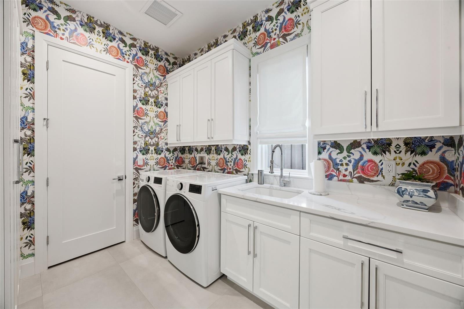 1414 N WESTMORELAND Dr ORLANDO, FL 32804