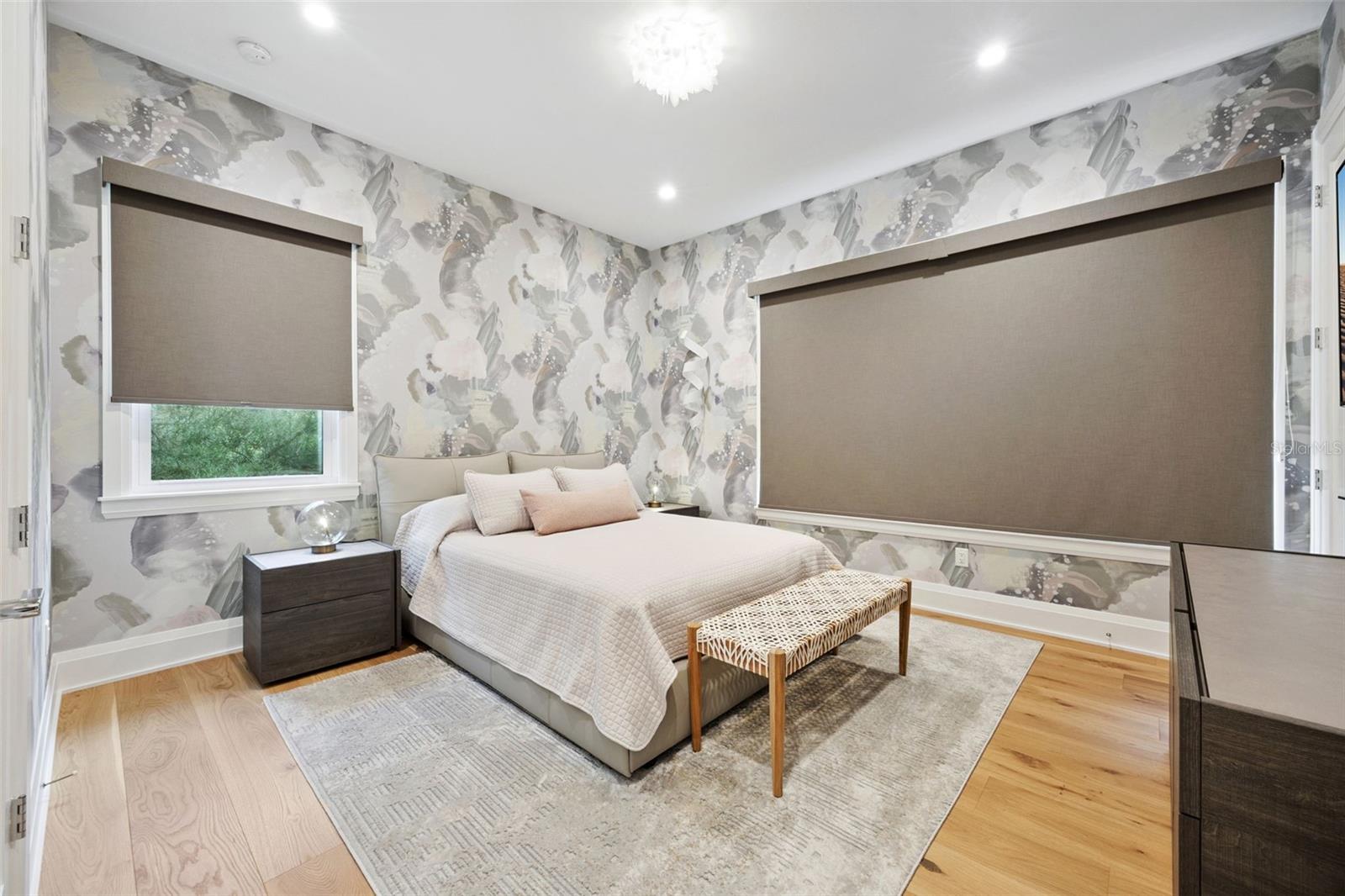 1414 N WESTMORELAND Dr ORLANDO, FL 32804