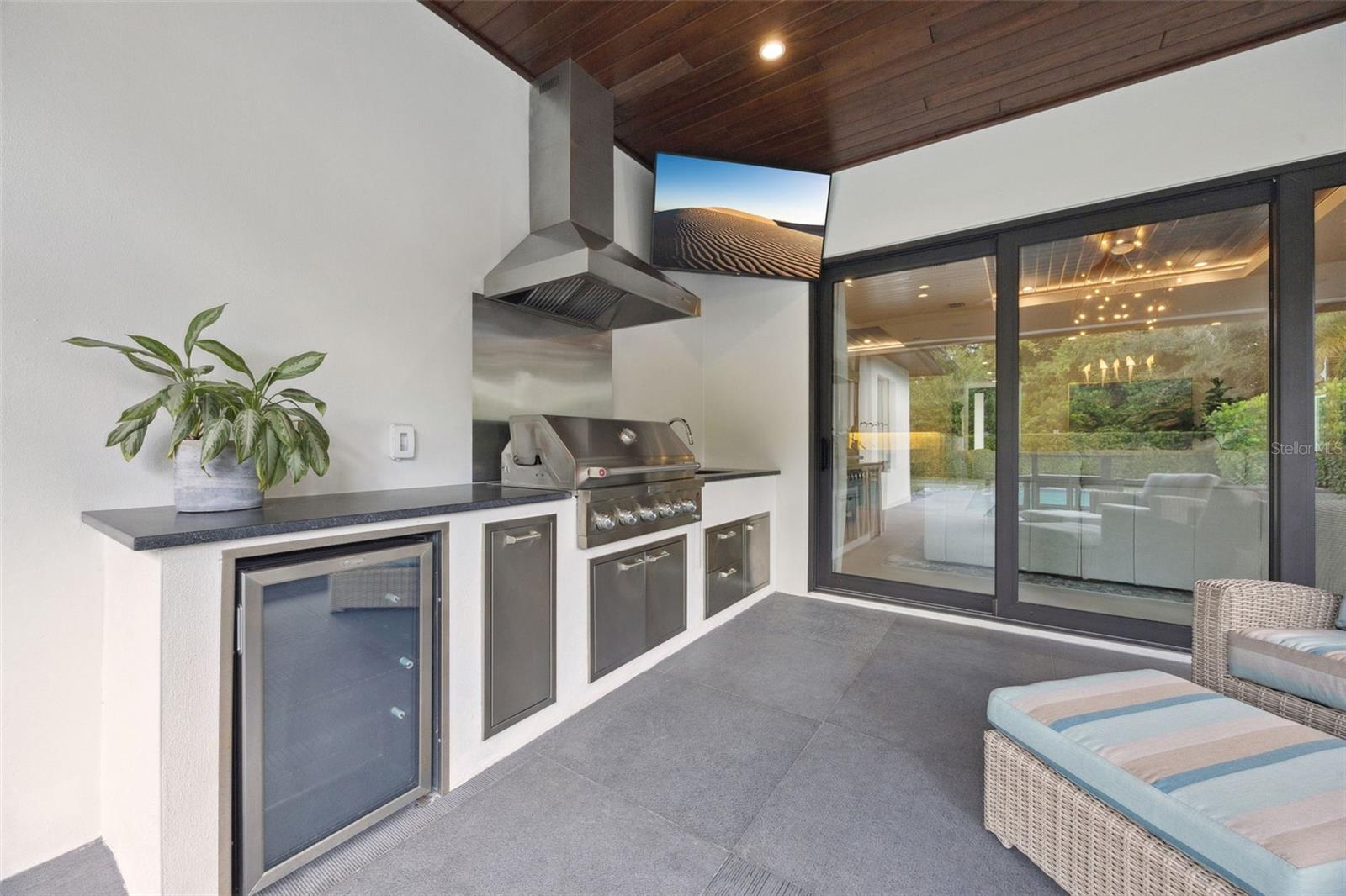 1414 N WESTMORELAND Dr ORLANDO, FL 32804