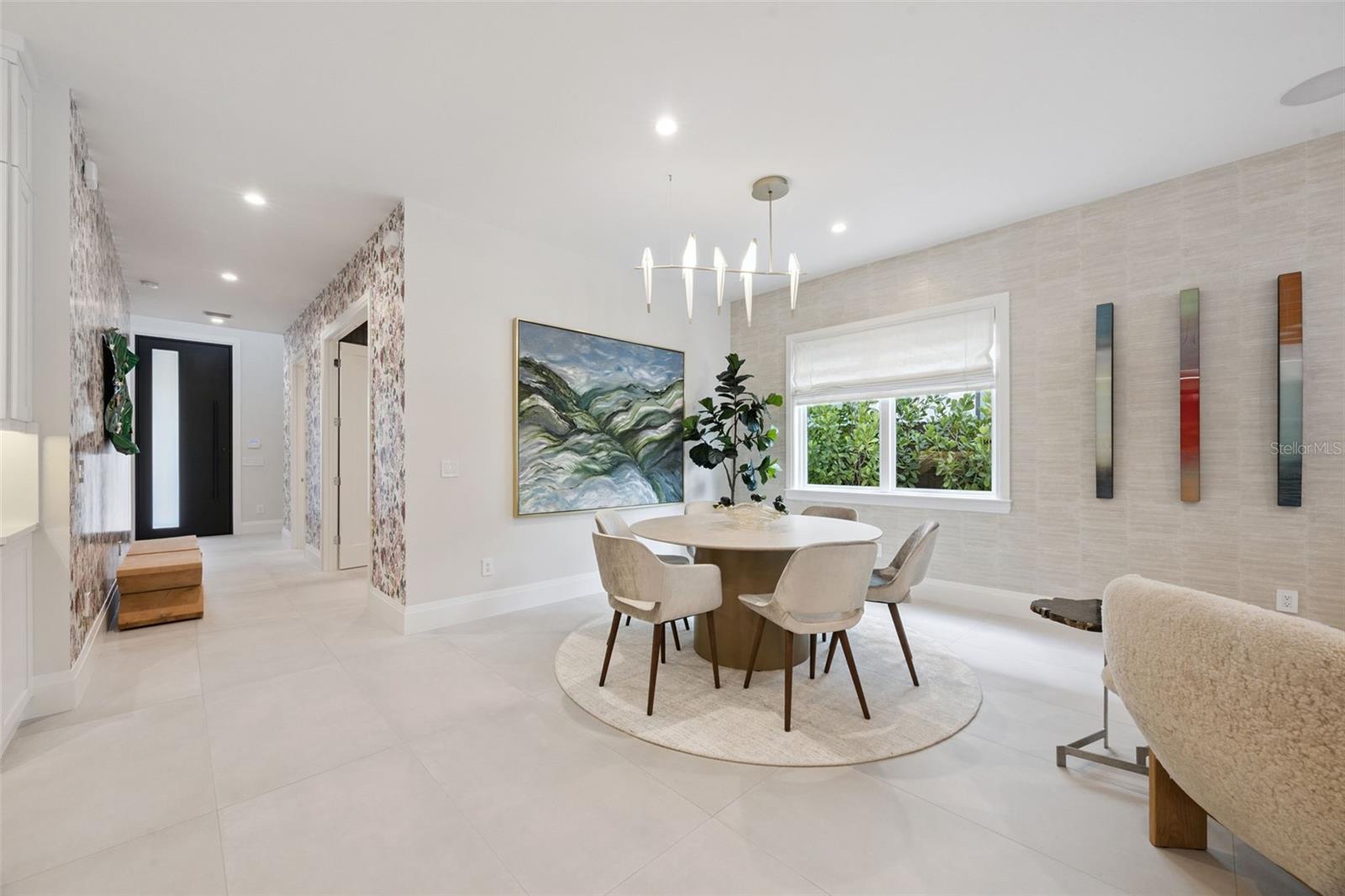 1414 N WESTMORELAND Dr ORLANDO, FL 32804