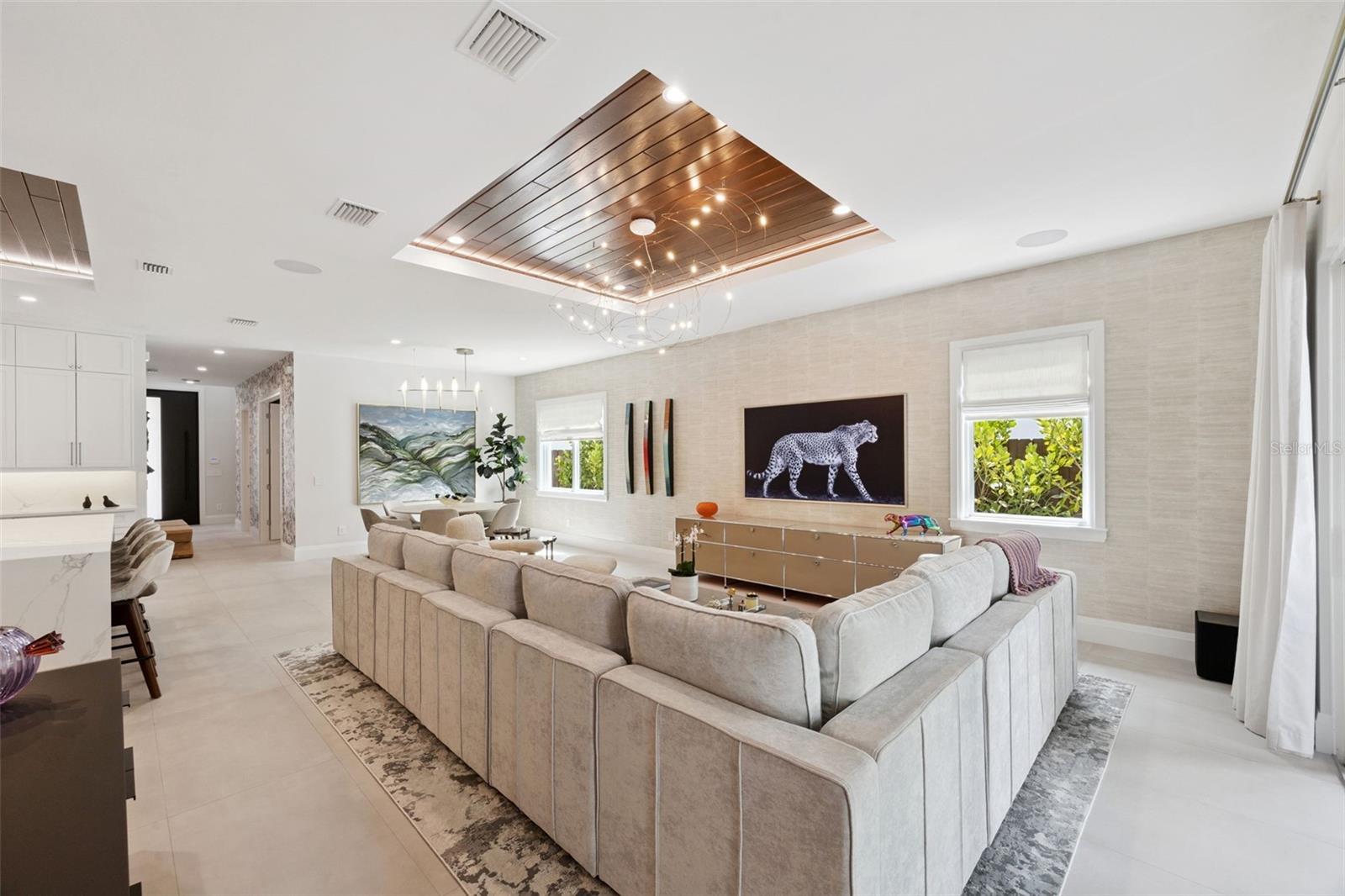 1414 N WESTMORELAND Dr ORLANDO, FL 32804