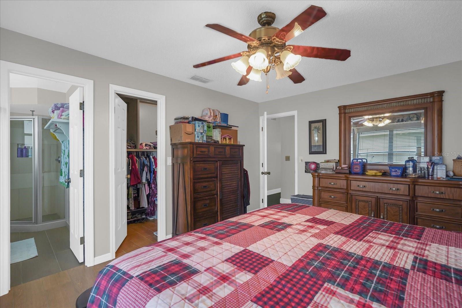 615 MCKINLEY Ct KISSIMMEE, FL 34758