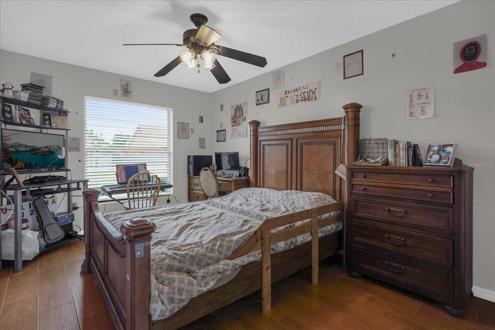 615 MCKINLEY Ct KISSIMMEE, FL 34758