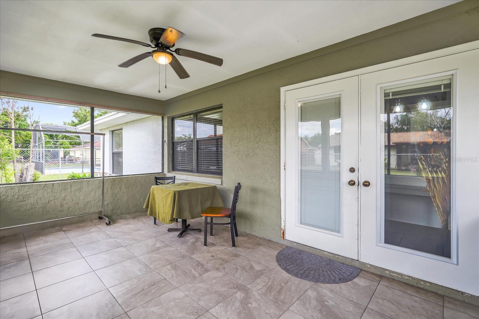 615 MCKINLEY Ct KISSIMMEE, FL 34758