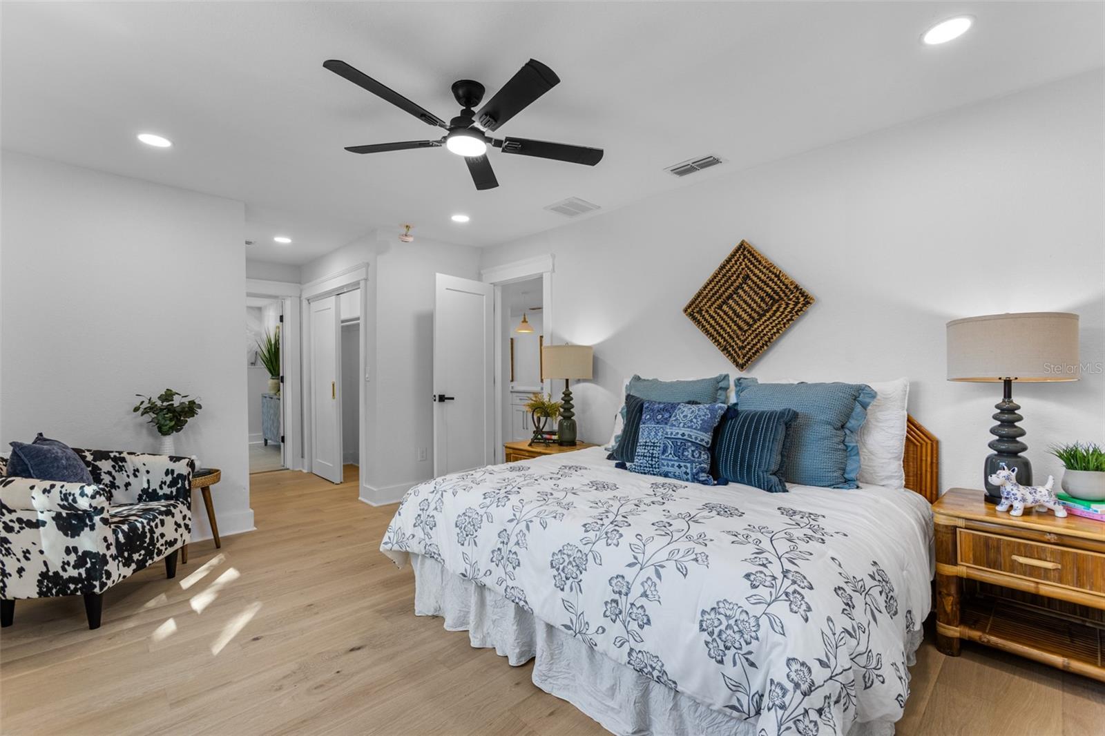 1020 15TH St ST PETERSBURG, FL 33705