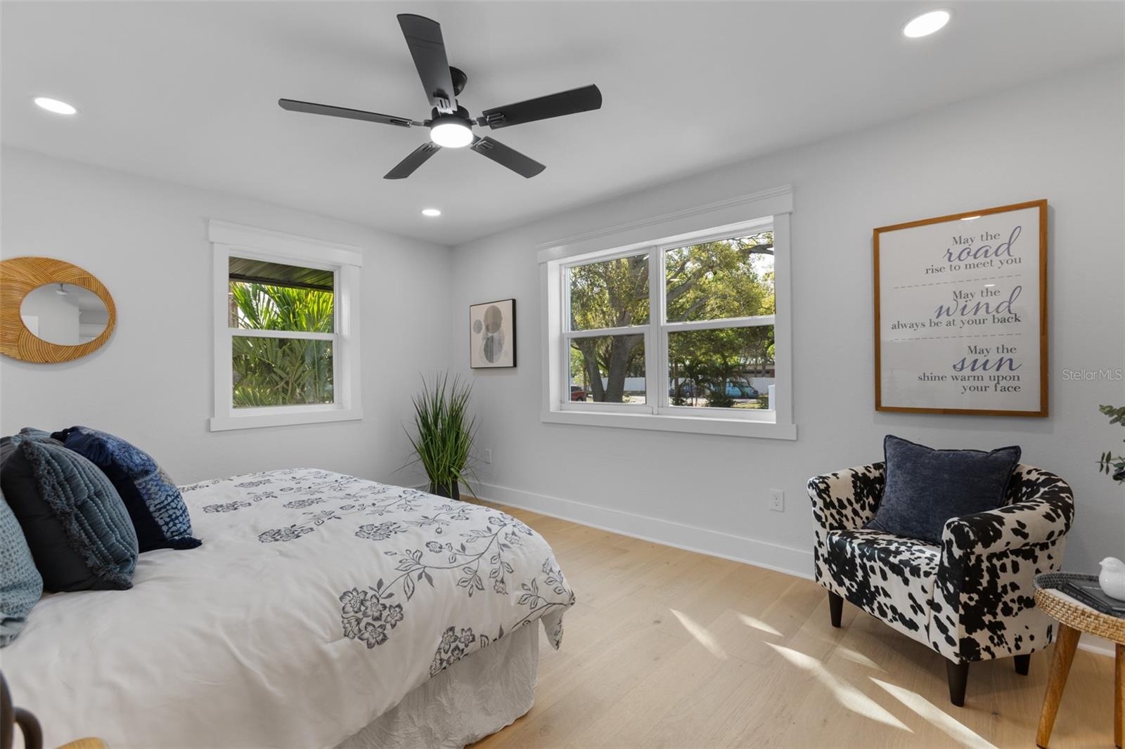 1020 15TH St ST PETERSBURG, FL 33705