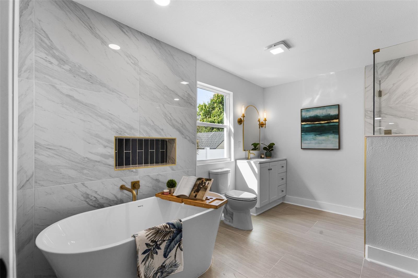 1020 15TH St ST PETERSBURG, FL 33705