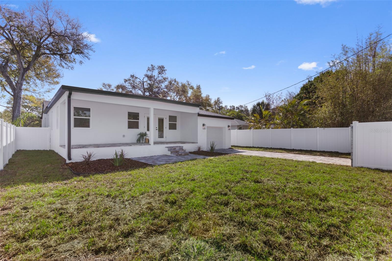 1020 15TH St ST PETERSBURG, FL 33705