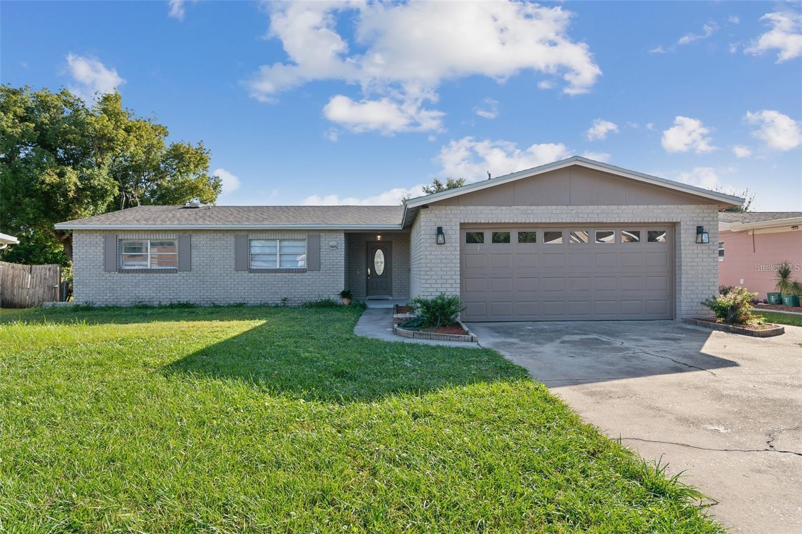 1905 DIAMOND Dr