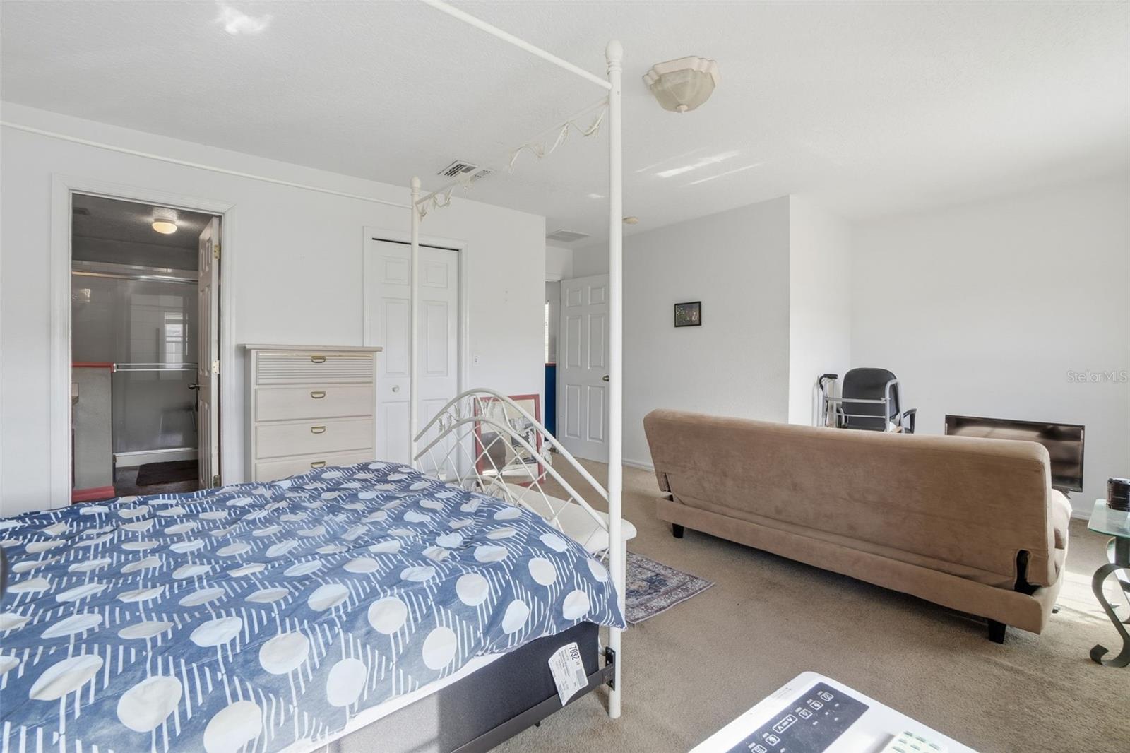 668 CRESTING OAK Cir #43 ORLANDO, FL 32824