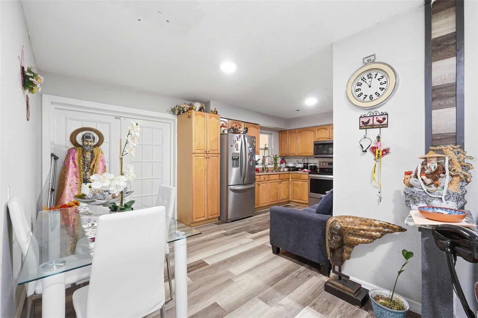 6 VIOLA St KISSIMMEE, FL 34741