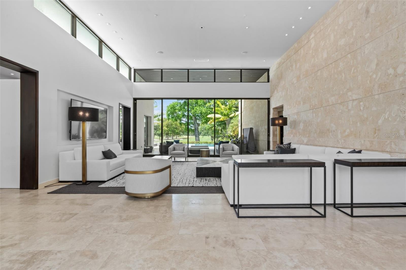 2200 DORADO Bch Dr #3 DORADO, PR 00646