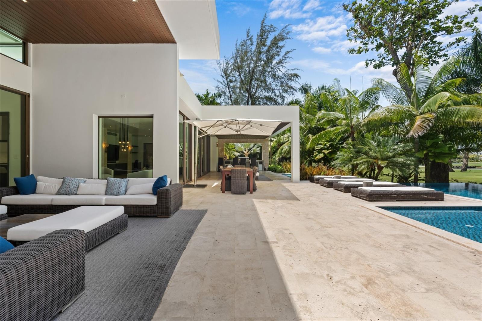 2200 DORADO Bch Dr #3 DORADO, PR 00646