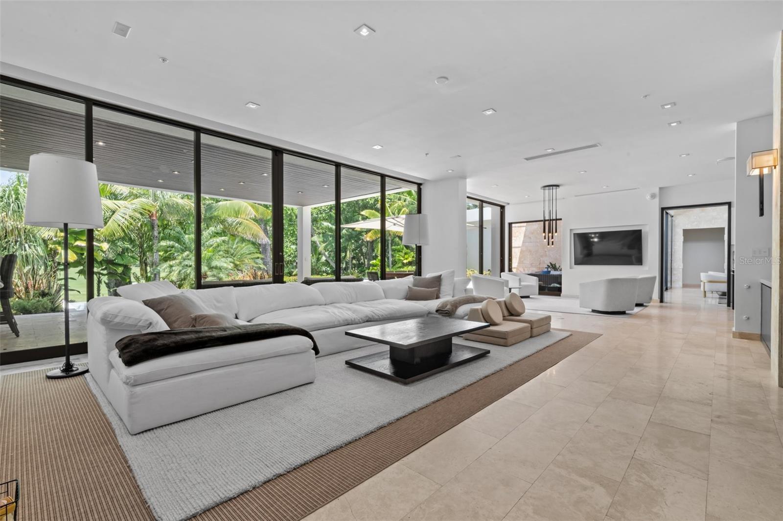 2200 DORADO Bch Dr #3 DORADO, PR 00646