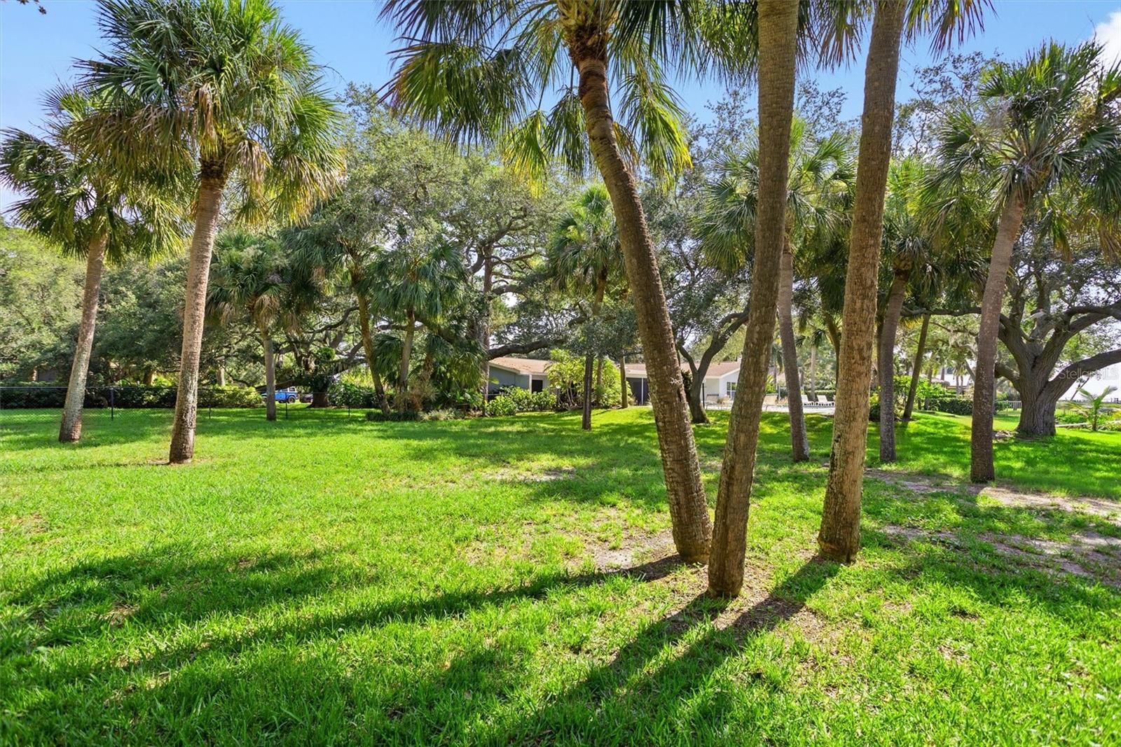 1130 FRIENDLY Way ST PETERSBURG, FL 33705