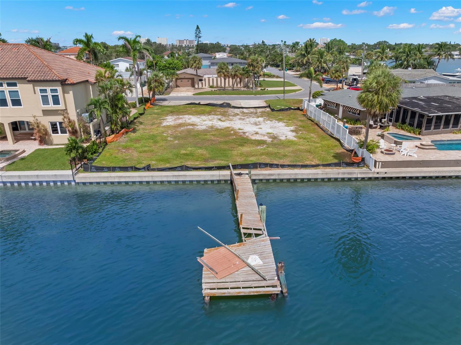 2000 DOLPHIN Blvd ST PETERSBURG, FL 33707