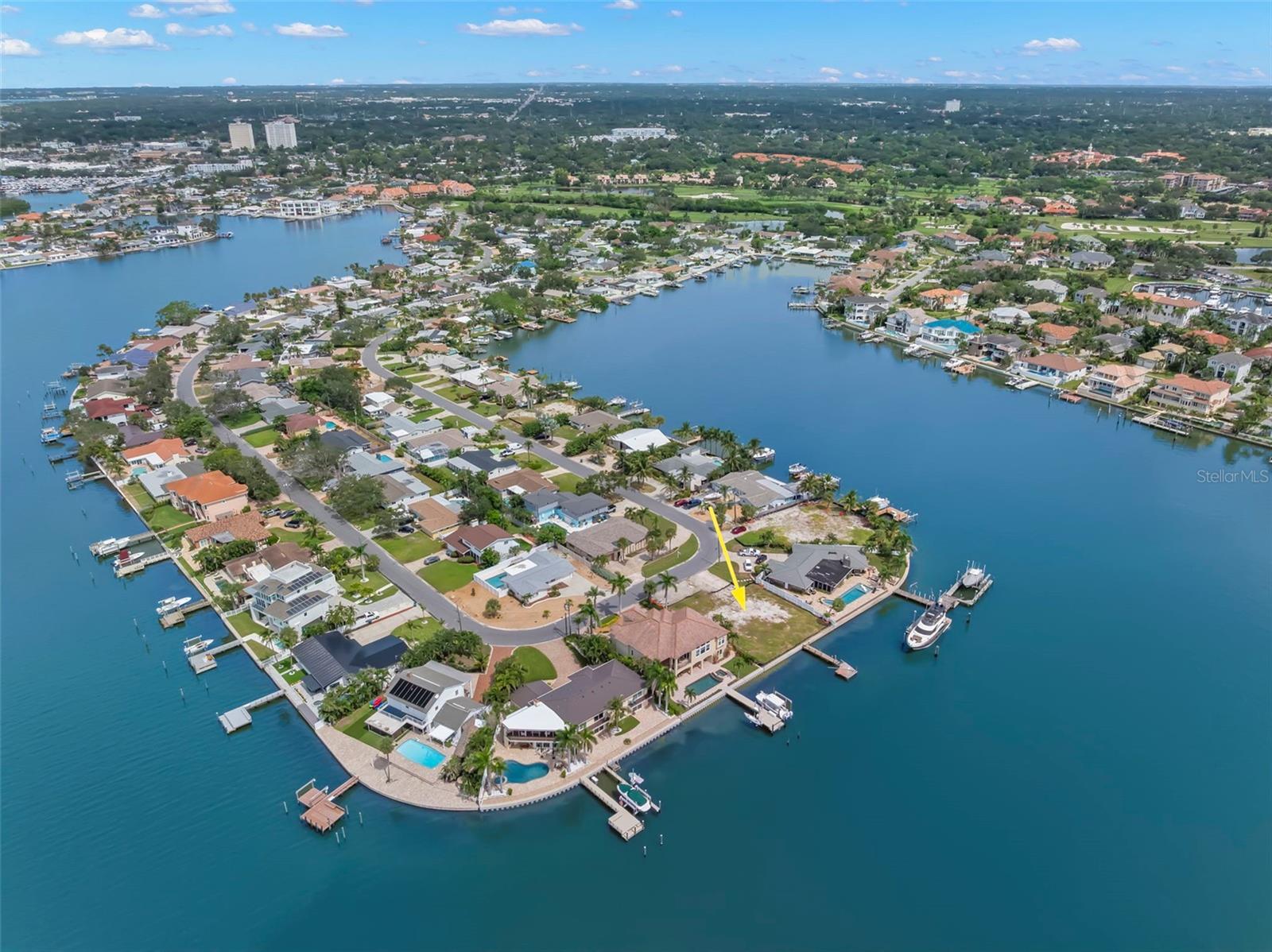 2000 DOLPHIN Blvd ST PETERSBURG, FL 33707