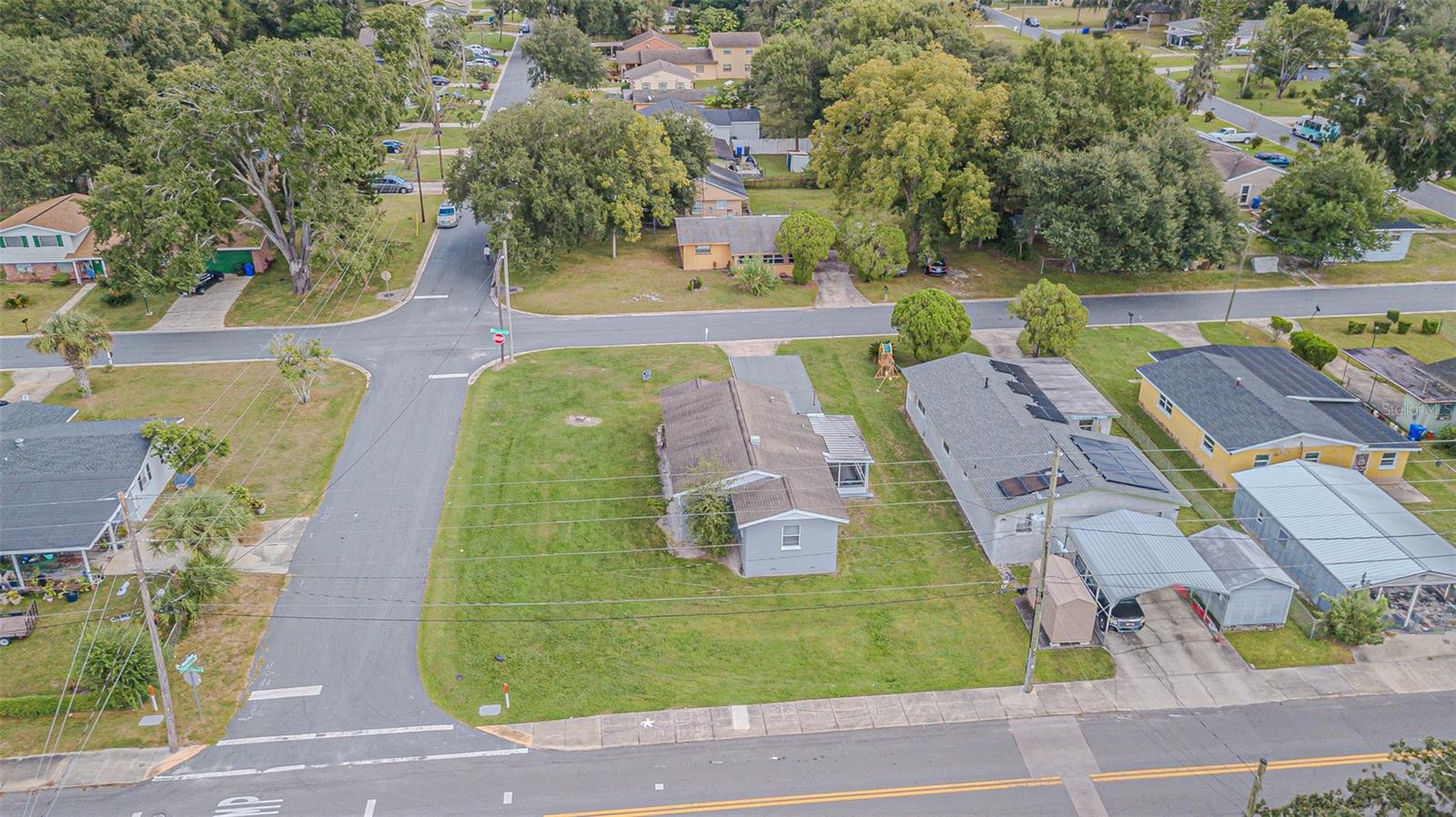 2020 BASSEDENA Cir LAKELAND, FL 33805 2020 BASSEDENA Cir LAKELAND, FL 33805