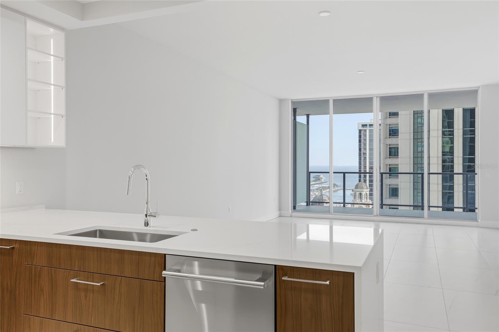 275 1ST Ave S #1804 ST PETERSBURG, FL 33701